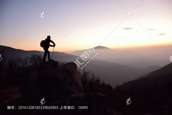 登山者剪影,戶外徒步者剪影
