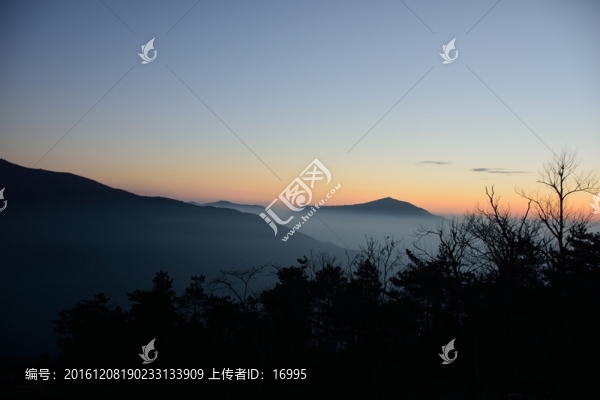 天目山日出