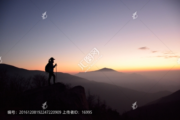 戶外徒步,登山者剪影