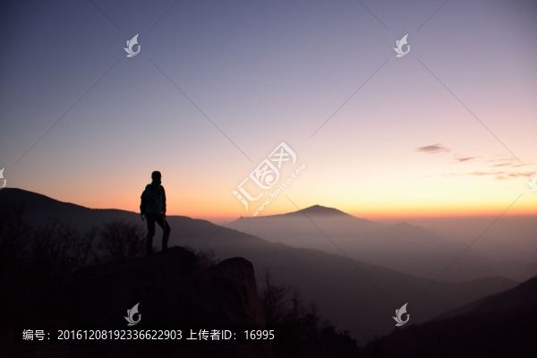 戶外登山剪影,徒步者剪影