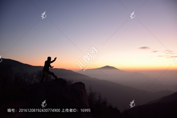 戶外登山剪影,徒步者剪影
