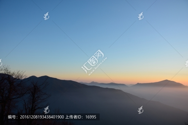 天目山日出