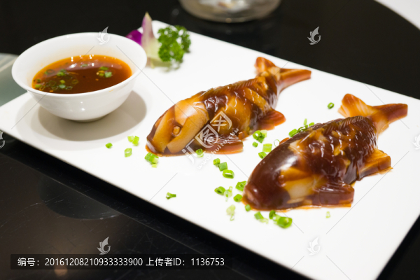 魚(yú)形皮凍
