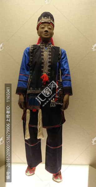 哈尼族服裝
