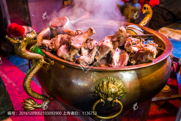 銅鍋大骨頭