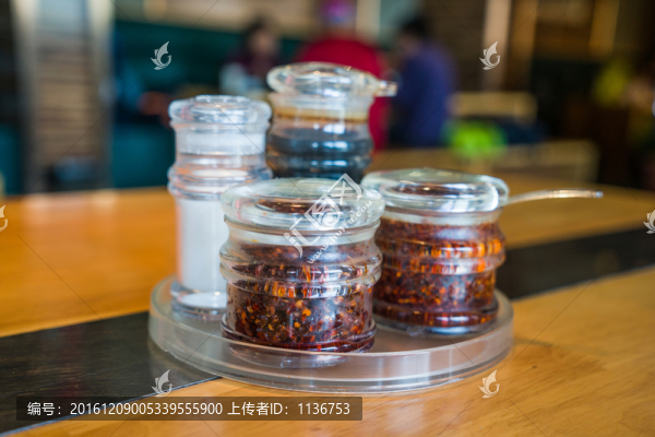 餐桌調(diào)味品