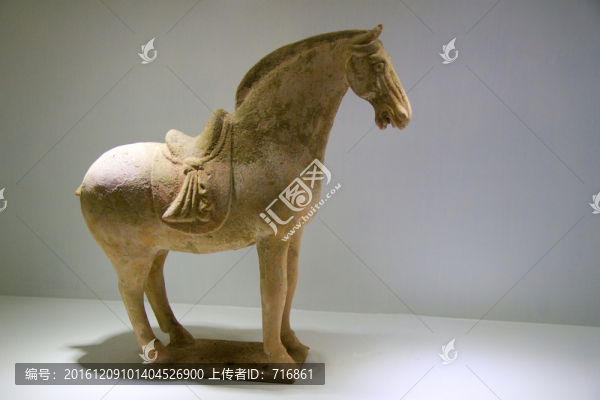 彩繪陶馬