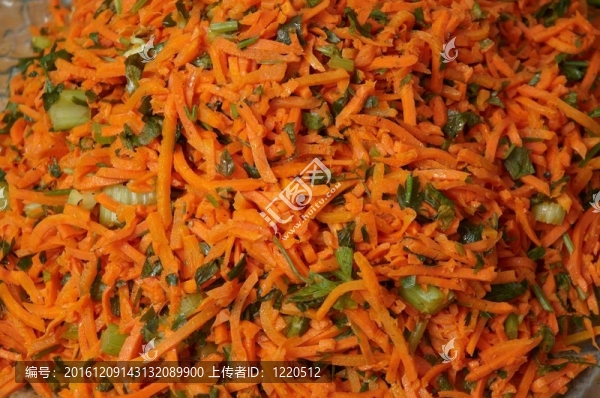 彩色胡蘿卜沙拉。