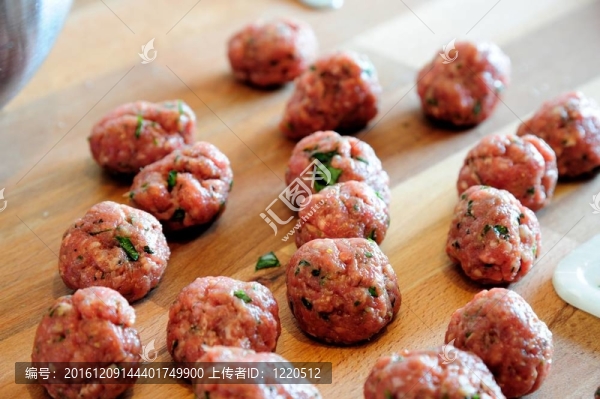 肉丸子