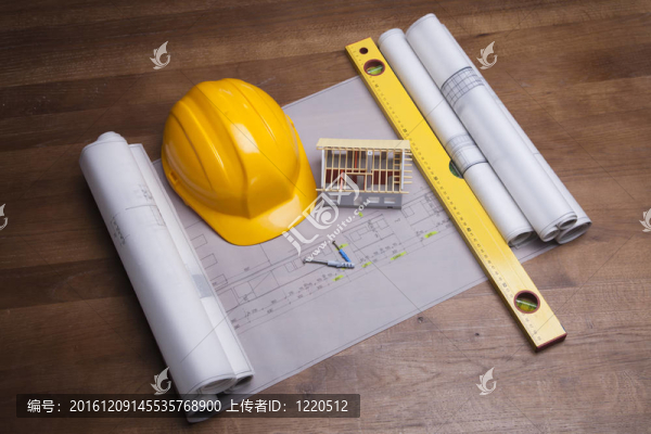 在圖紙上建造工具