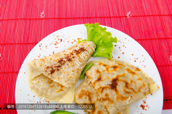盤子里有美味的煎餅