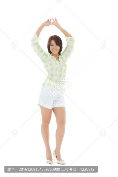 穿著休閑衣服的可愛女人