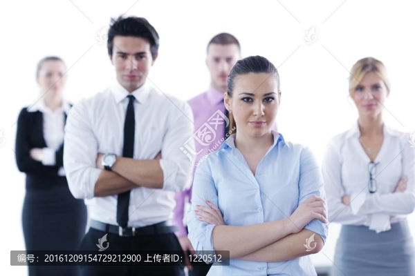 商界婦女與她的工作人員在后臺