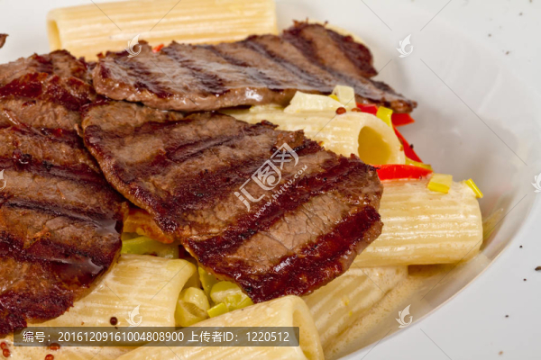 空心面與牛肉醬