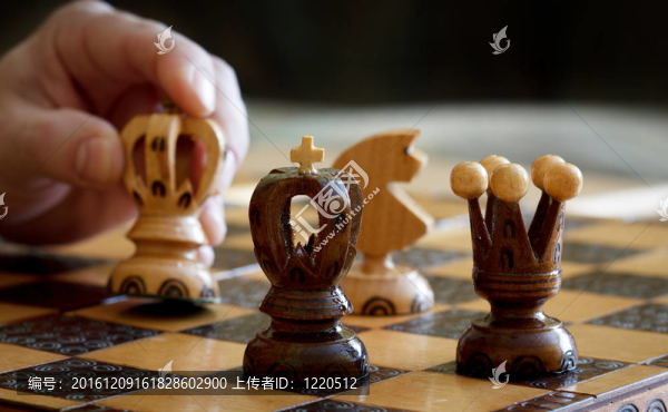 下棋與焦點(diǎn)在前面的黑國(guó)王