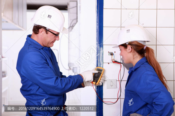 電工用電壓表