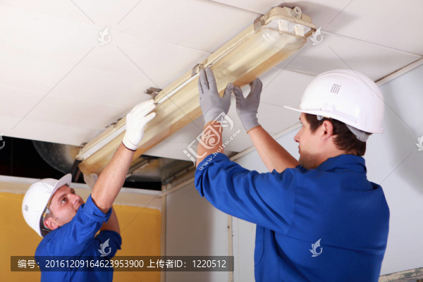 二電工維修辦公室照明