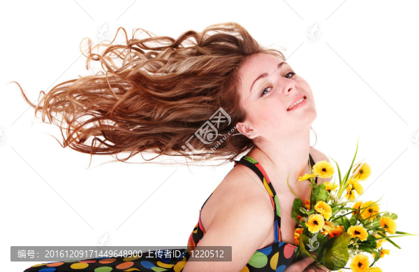 美麗的女孩與野花。
