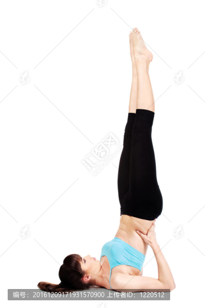 女子做健身操