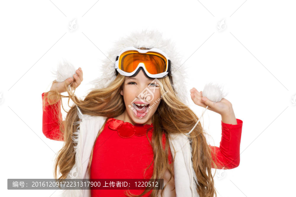 帶雪冬眼鏡和白苔的小女孩