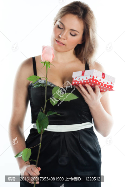 帶禮物的女孩