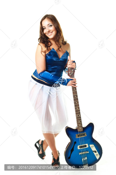性感女孩帶著吉他