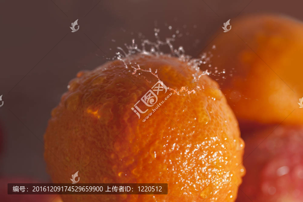 普通話和水。