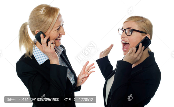 快樂的企業(yè)家交流手機