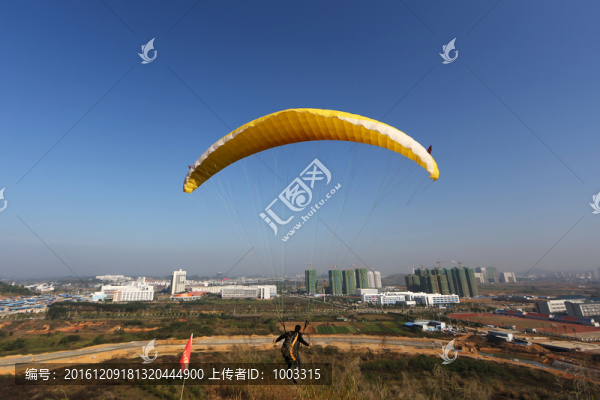 滑翔傘