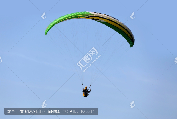 滑翔傘