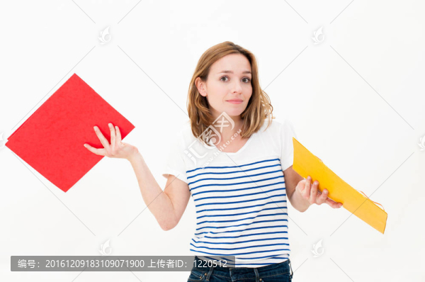 女人的文件夾