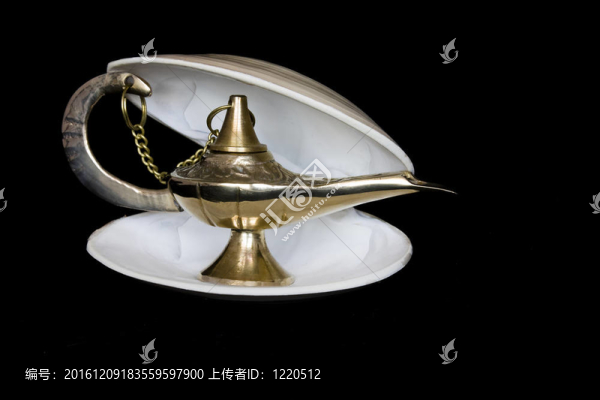 神燈在貝殼里