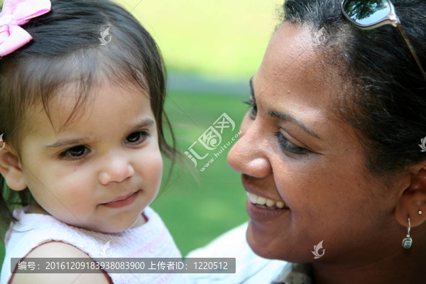 母親和女兒