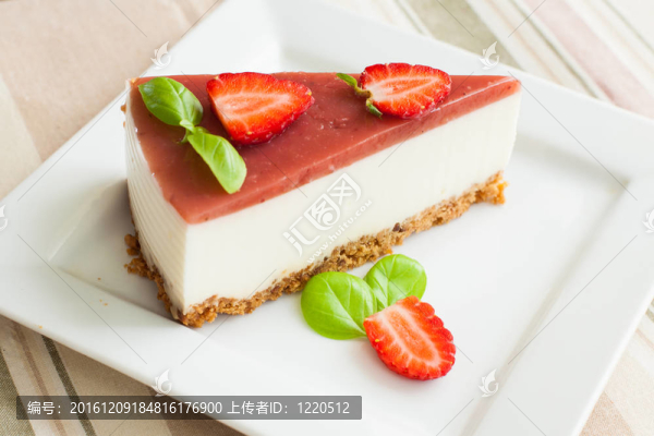 草莓芝士蛋糕