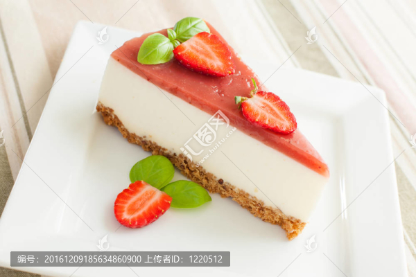 草莓芝士蛋糕