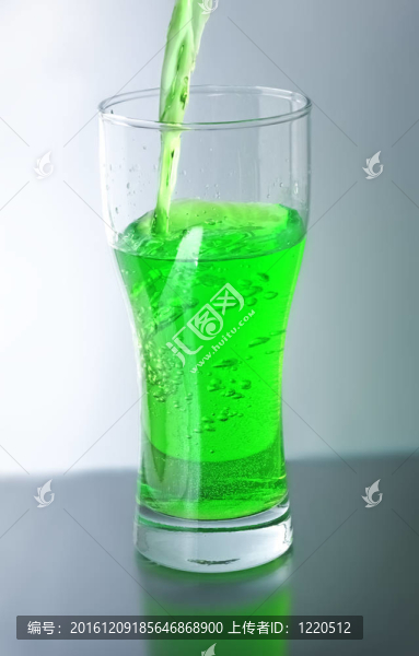 綠色液體玻璃