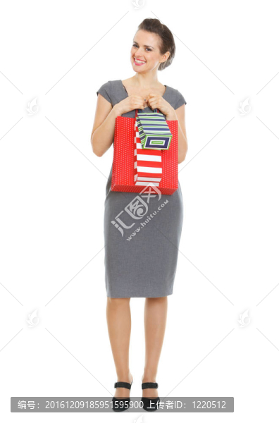 快樂優(yōu)雅的女人與購物袋