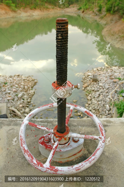 短缺