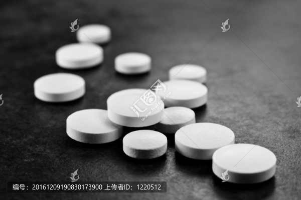 藥物；白藥片