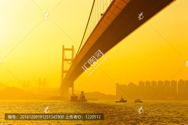 日落青馬大橋