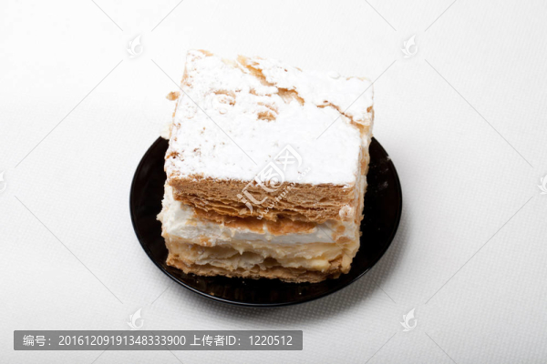 奶油甜蛋糕