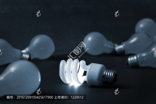 走出舊與新
