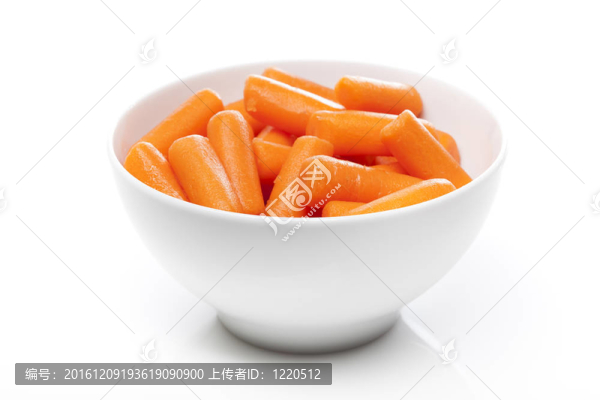 鮮橙色的胡蘿卜