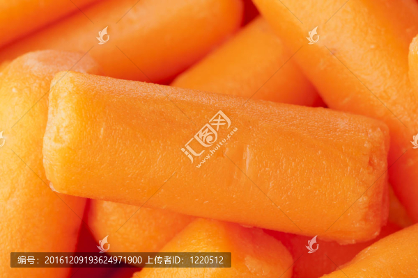 鮮橙色的胡蘿卜