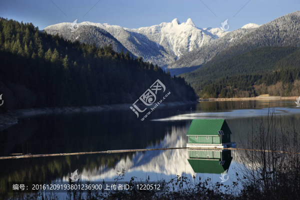 金蘭水庫湖綠色建筑大壩雪獅子雪山溫哥華不列顛哥倫比亞西北太平洋