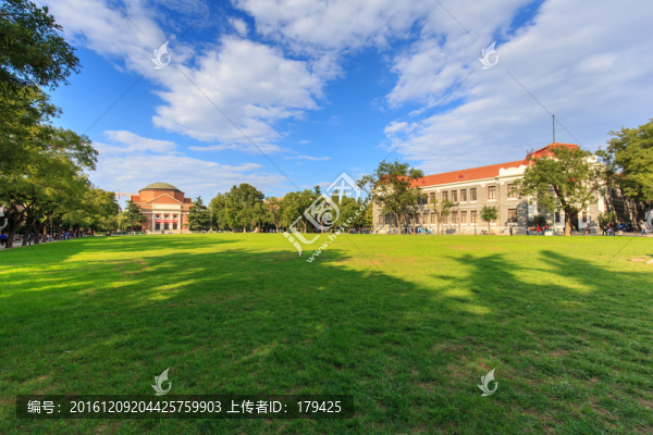 清華大學大草坪大禮堂