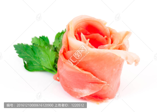 腌姜孤立在白色背景