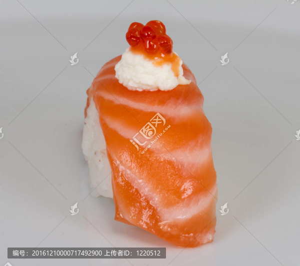 三文魚壽司的緣故