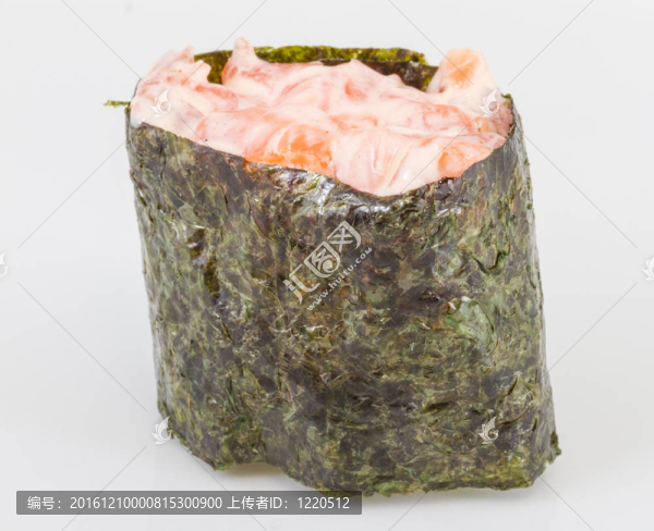 白色背景的鮭魚(yú)壽司