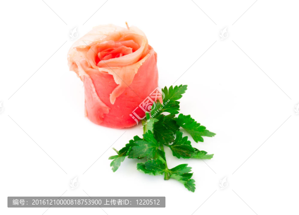 腌姜孤立在白色背景